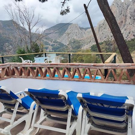 Refugio De El Chorro Villa Bagian luar foto