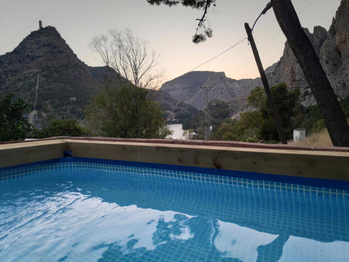 Refugio De El Chorro Villa Bagian luar foto