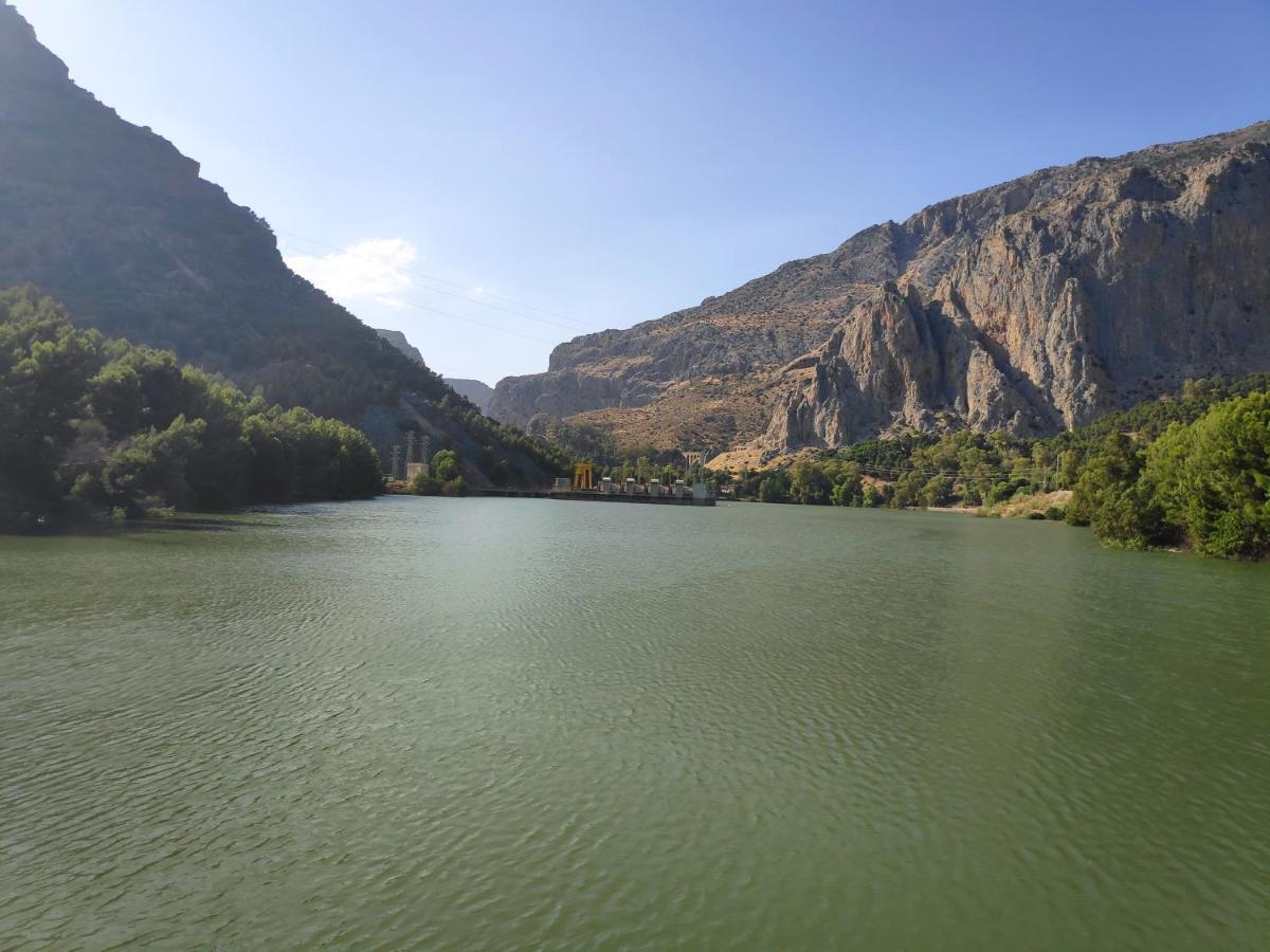 Refugio De El Chorro Villa Bagian luar foto